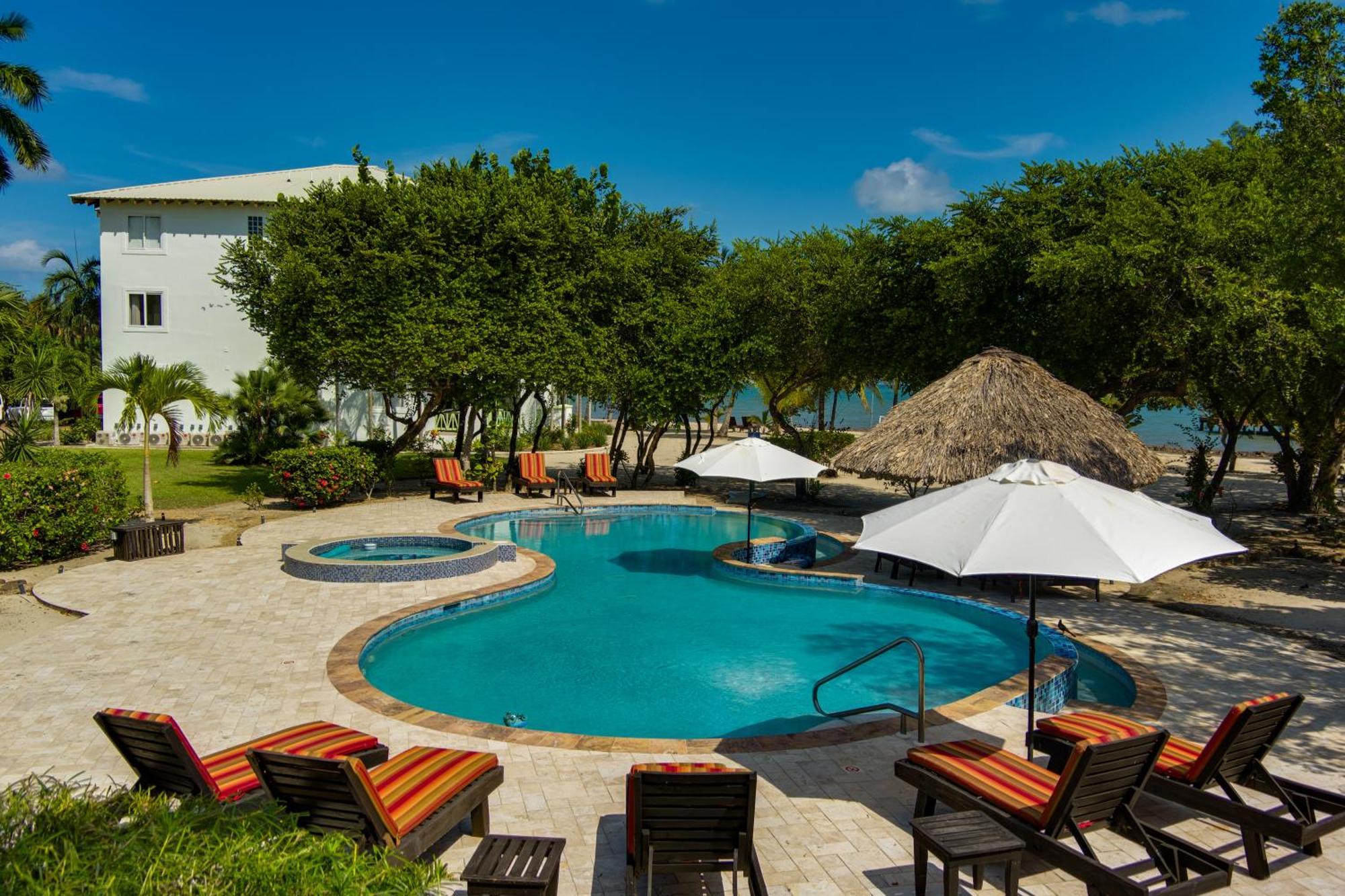 The Villas At Cocoplum Placencia Bagian luar foto